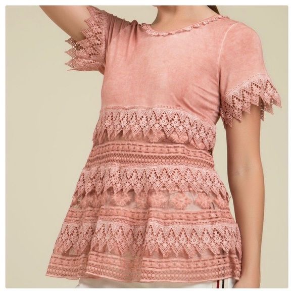 POL Guava Lace Tunic Top - Picture 2 of 10